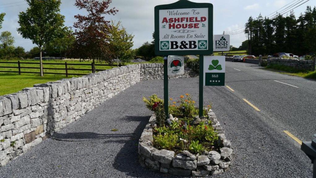 Ashfield House B&B 康镇 外观 照片